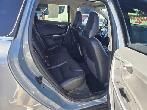 Used 2011 Volvo XC60 3.2 image 37