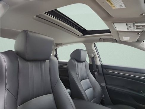 Used 2022 Honda Accord EX-L image 6