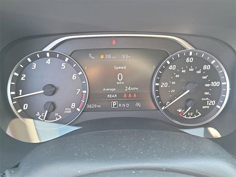 Used 2024 Nissan Frontier SV w/ SV Convenience Package image 7