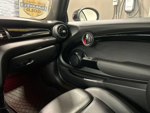 Used 2021 MINI Cooper S w/ Signature Upholstery Package FWD image 22