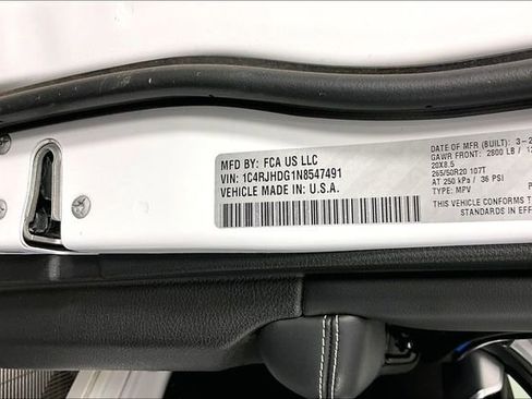 Used 2022 Jeep Grand Cherokee Overland w/ Luxury Tech Group IV image 15