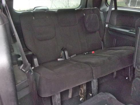 Used 2014 Dodge Grand Caravan SXT w/ UConnect Hands-Free Group FWD image 13