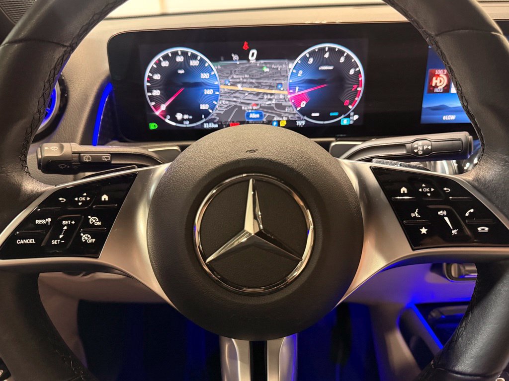 Used 2025 Mercedes-Benz GLB 250 image 20
