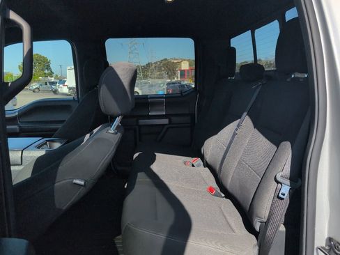 Used 2018 Ford F150 XLT w/ Equipment Group 302A Luxury RWD image 9