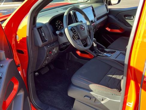 New 2025 Nissan Frontier PRO-4X w/ Pro Convenience Package image 11