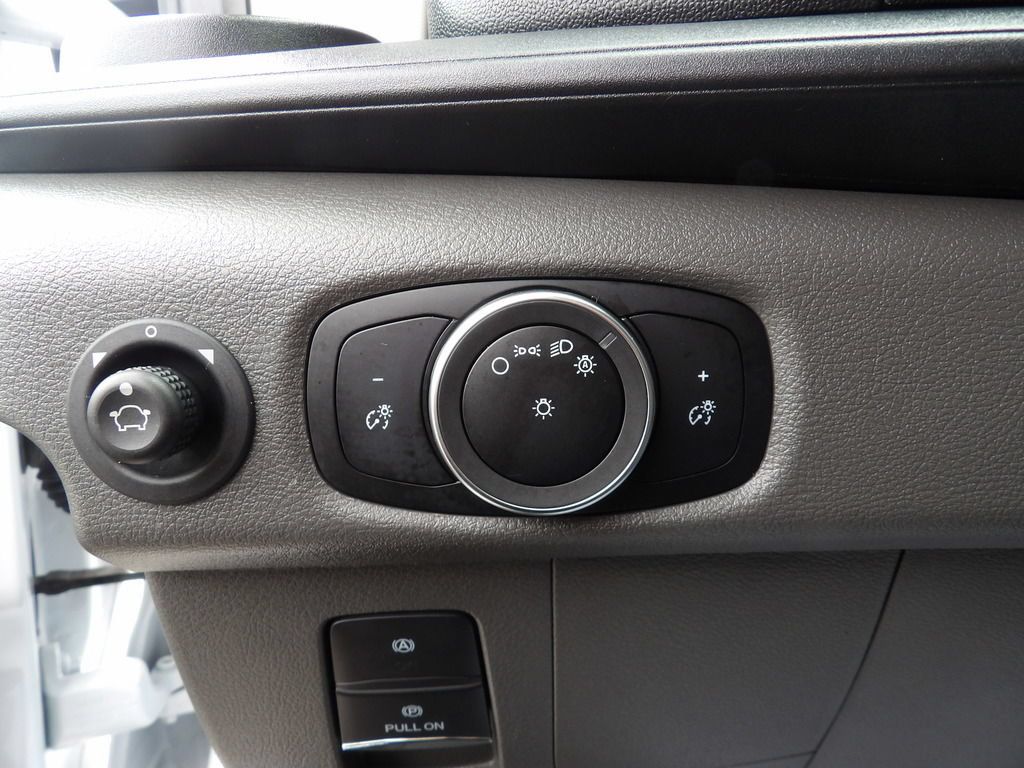 Used 2016 Ford Transit 250 148 Medium Roof RWD image 19