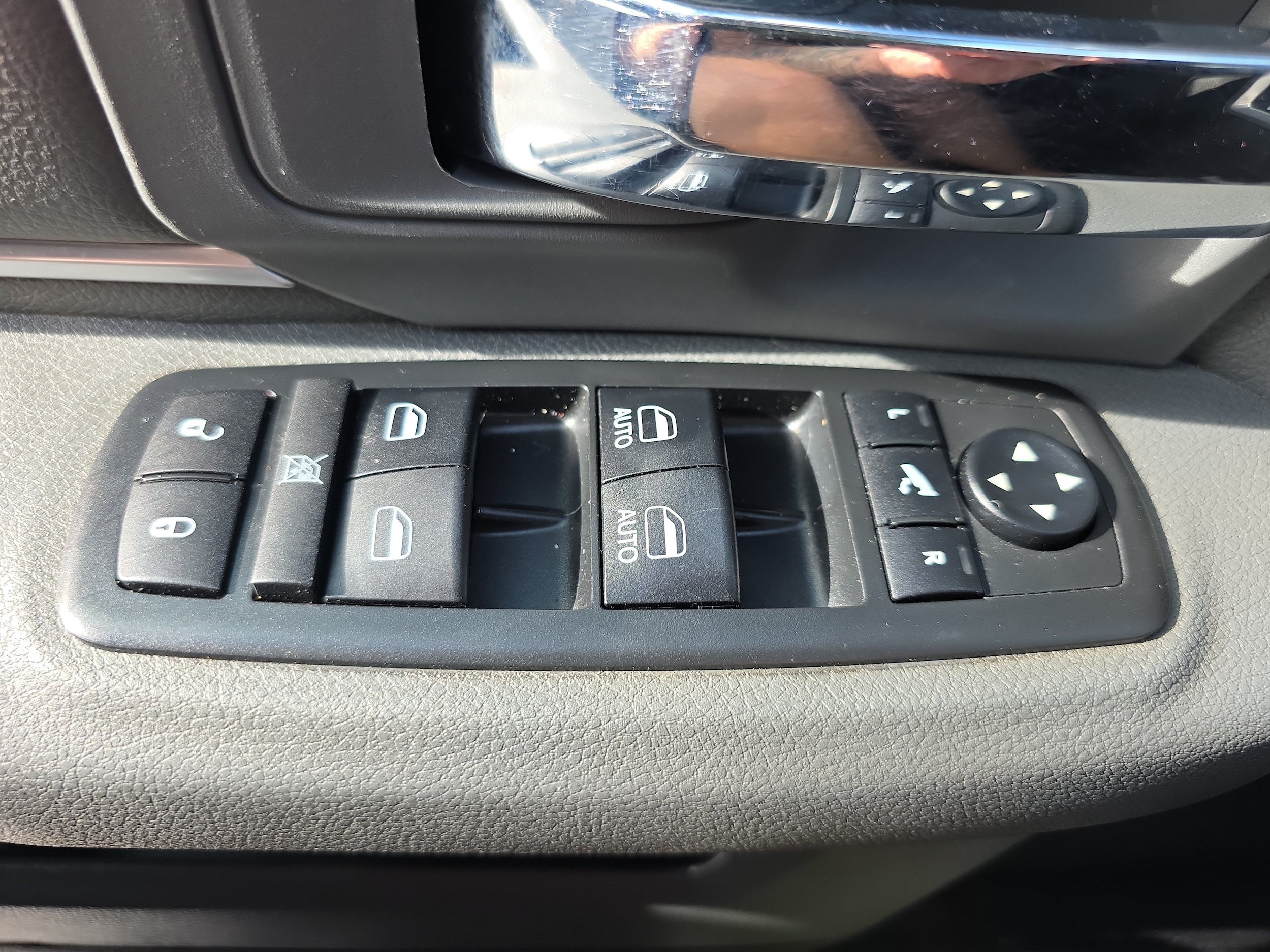Used 2018 RAM 3500 Big Horn AWD/4WD image 24