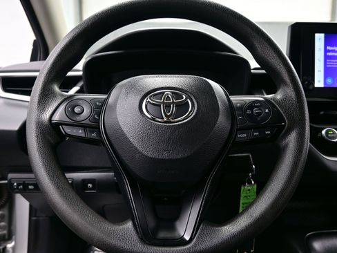 Used 2024 Toyota Corolla LE FWD image 19
