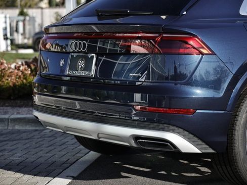 New 2026 Audi Q8 Premium image 9