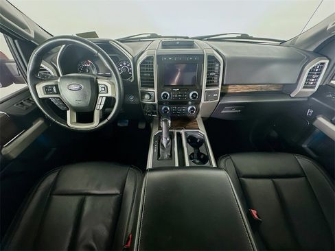 Used 2020 Ford F150 Lariat w/ Equipment Group 502A Luxury image 10