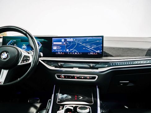 Used 2024 BMW X5 xDrive40i w/ M Sport Package image 13