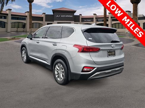 Used 2020 Hyundai Santa Fe SEL image 6