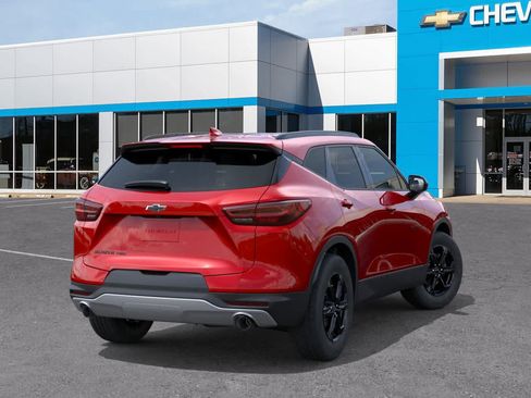 Used 2026 Chevrolet Blazer LT w/ Midnight/Sport Edition AWD/4WD image 4