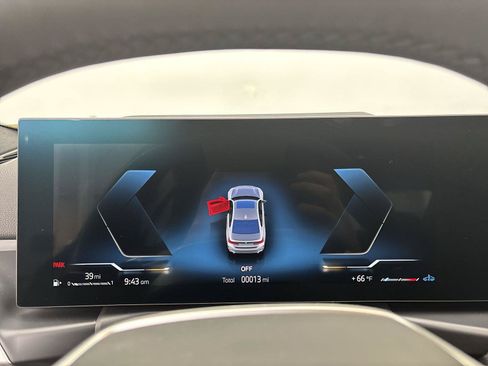 New 2026 BMW 330i xDrive Sedan w/ Premium Package AWD/4WD image 28