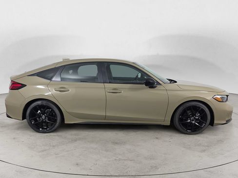 Used 2025 Honda Civic Sport image 4