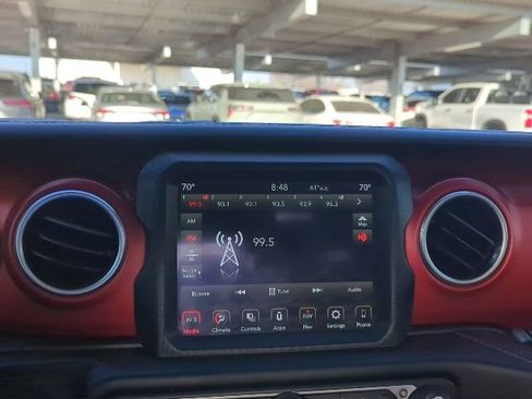Used 2020 Jeep Gladiator Rubicon image 6