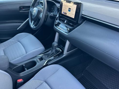 Used 2024 Toyota Corolla Cross AWD Hybrid image 16