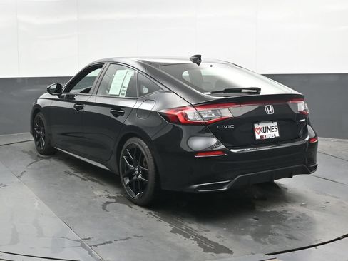 Used 2023 Honda Civic Sport image 10