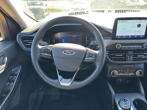Used 2024 Ford Escape Active image 18
