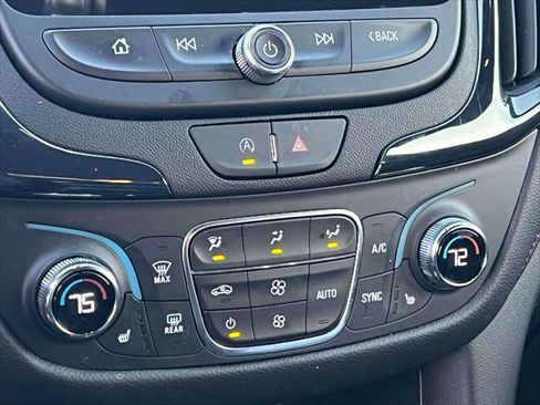 Used 2024 Chevrolet Equinox RS w/ RS Leather Package image 29