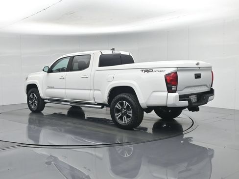 Used 2019 Toyota Tacoma TRD Sport RWD image 7