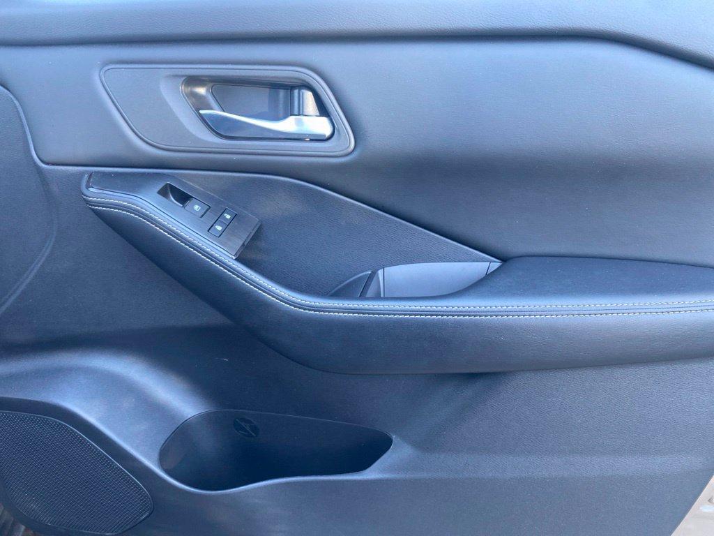 Certified 2025 Nissan Rogue SV AWD/4WD image 26