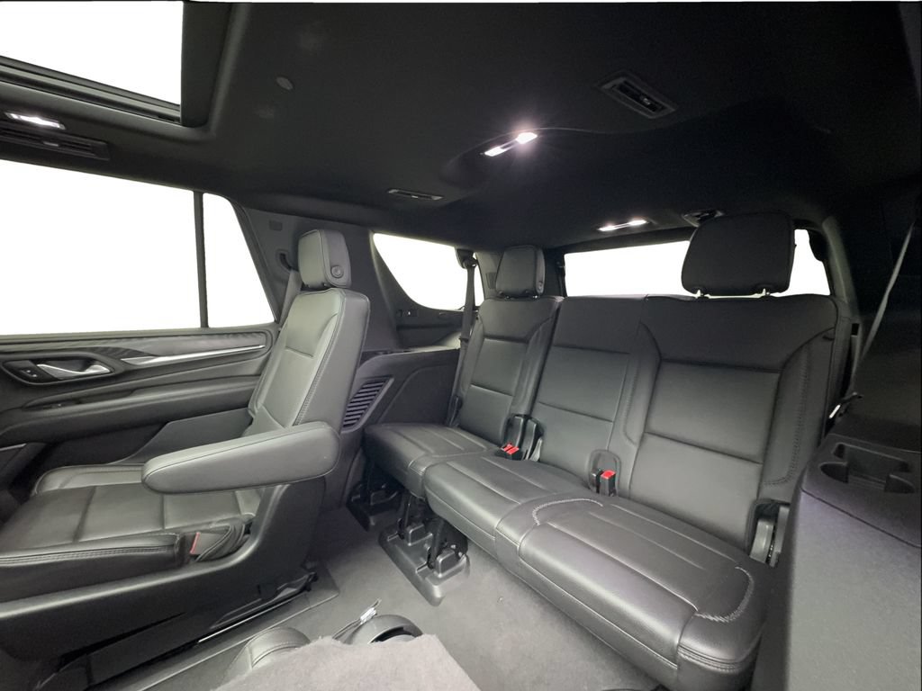 Used 2024 GMC Yukon Denali w/ Advanced Technology Package AWD/4WD image 28