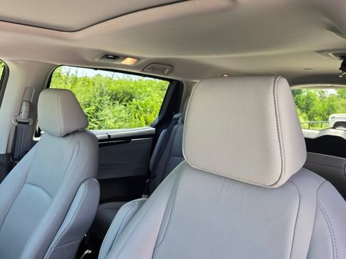 Used 2019 Honda Odyssey EX-L image 12