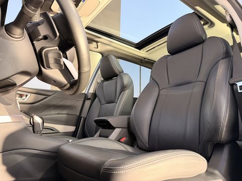 Used 2022 Subaru Forester Limited image 4