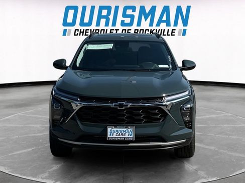 New 2026 Chevrolet Trax LT w/ Sunroof Package FWD image 8