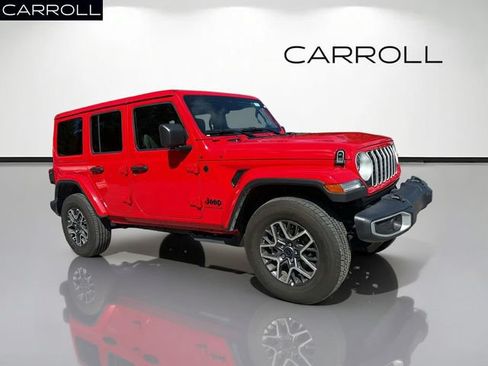 Used 2026 Jeep Wrangler Unlimited Sahara AWD/4WD image 1