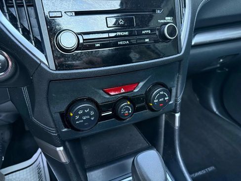 Used 2021 Subaru Forester Premium AWD/4WD image 48