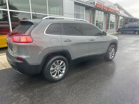 Used 2020 Jeep Cherokee Latitude Plus w/ Cold Weather Group AWD/4WD image 3