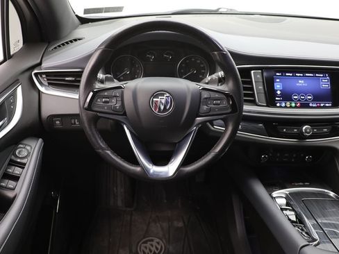 Used 2023 Buick Enclave Essence AWD/4WD image 13