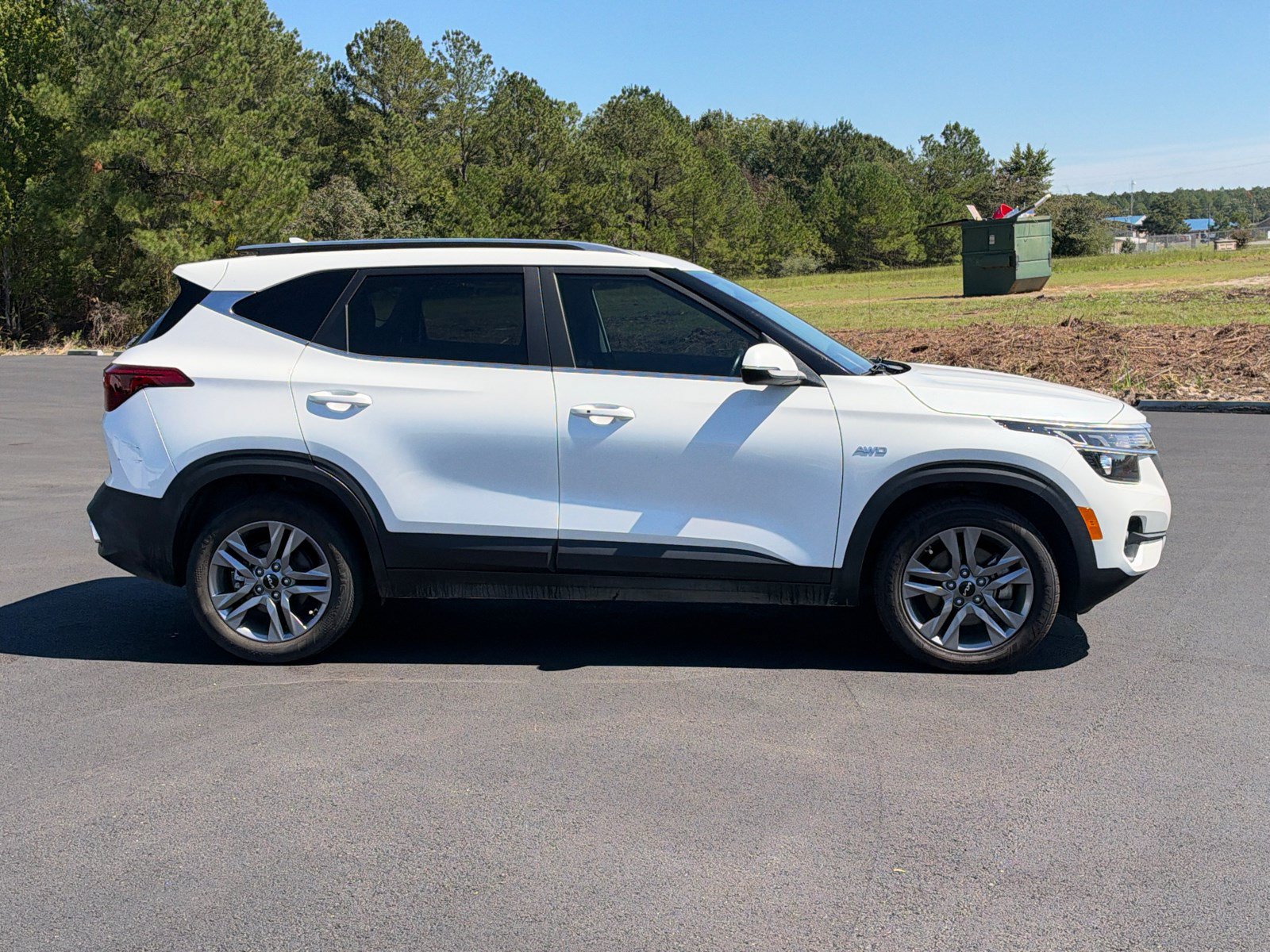 Used 2023 Kia Seltos S AWD/4WD image 4