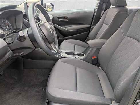 Used 2025 Toyota Corolla LE image 15