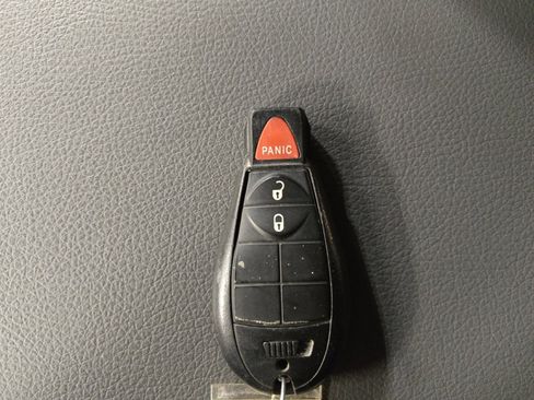 Used 2017 RAM 1500 Express image 32