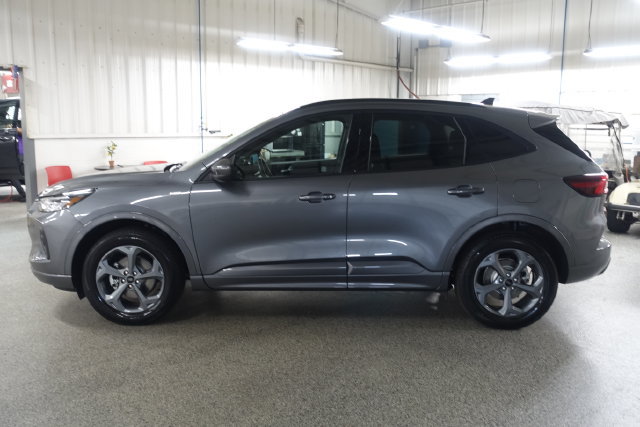 Used 2024 Ford Escape ST-Line Select w/ Tech Pack #2 AWD/4WD image 4