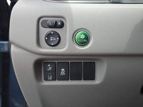 Used 2021 Honda Pilot EX image 22