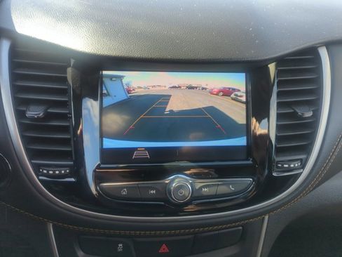 Used 2020 Chevrolet Trax LT w/ Driver Confidence Package image 15