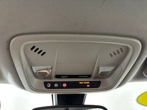 Used 2016 Chevrolet Malibu LT FWD image 36
