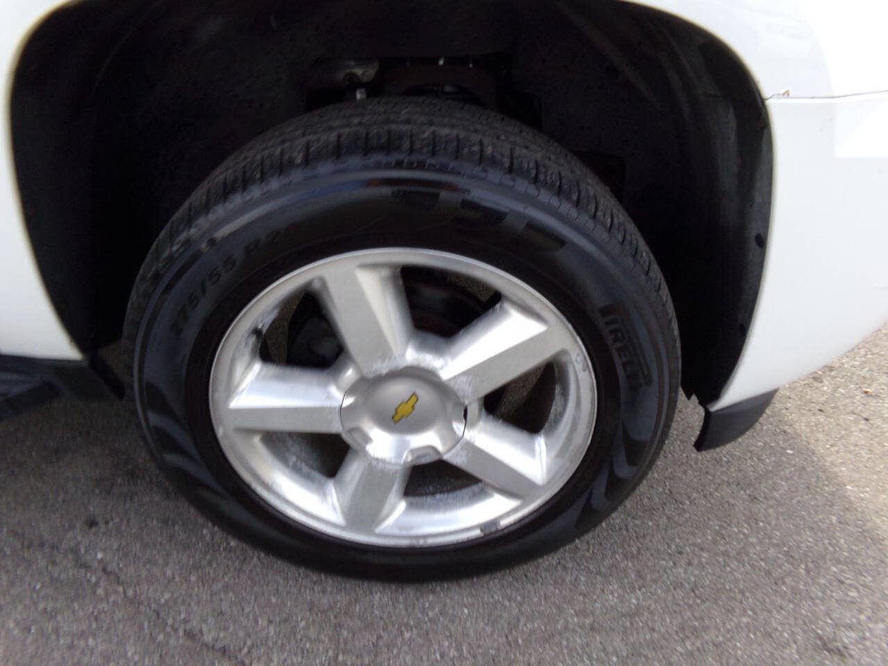 Used 2007 Chevrolet Suburban LTZ w/ LTZ Preferred Equipment Group AWD/4WD image 49
