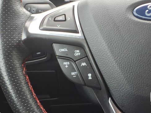 Used 2024 Ford Edge ST-Line image 16