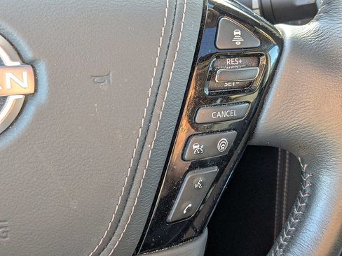 Used 2022 Nissan Armada Platinum w/ Captain's Chairs Package RWD image 33
