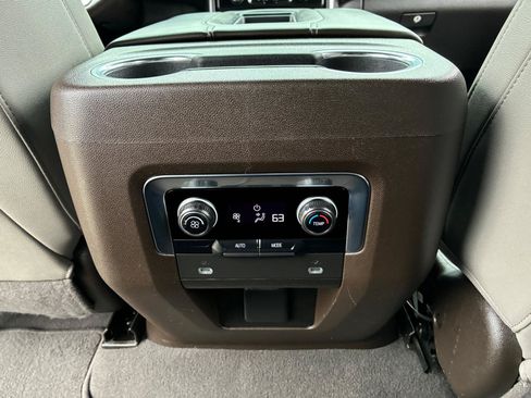 Used 2022 Chevrolet Tahoe LT AWD/4WD image 30