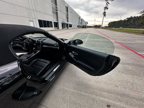 Used 2015 Porsche Boxster RWD image 22
