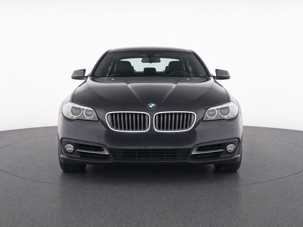 Used 2015 BMW 550i xDrive Sedan AWD/4WD image 5