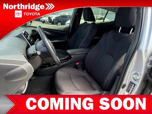 Used 2019 Toyota Prius Prime Plus w/ Carpet Mat Package FWD image 6