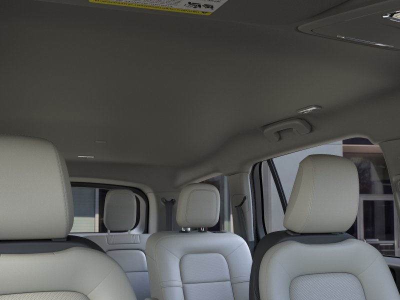 Used 2026 Lincoln Aviator AWD image 22