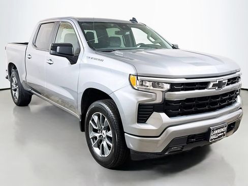 Certified 2025 Chevrolet Silverado 1500 RST AWD/4WD image 3